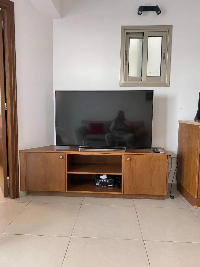 Beachside Apartment In Kato Paphos Lighthouse 81 Buitenkant foto