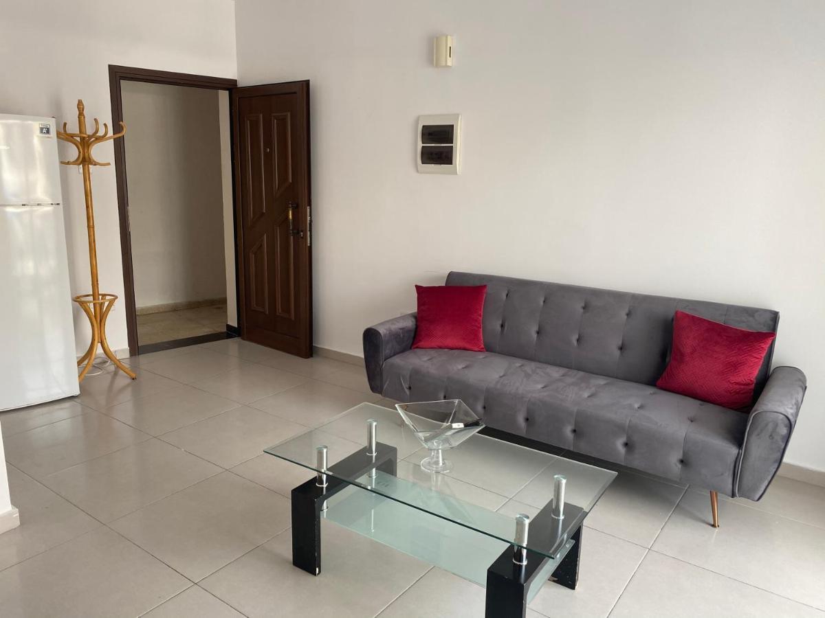 Beachside Apartment In Kato Paphos Lighthouse 81 Buitenkant foto